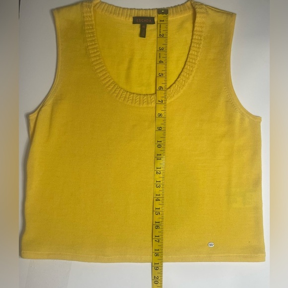ESCADA TOP SIZE 8 YELLOW COLOR 
WOOL SILK CASHMERE KNIT SCOOP NECK SLEEVELESS - Picture 5 of 8